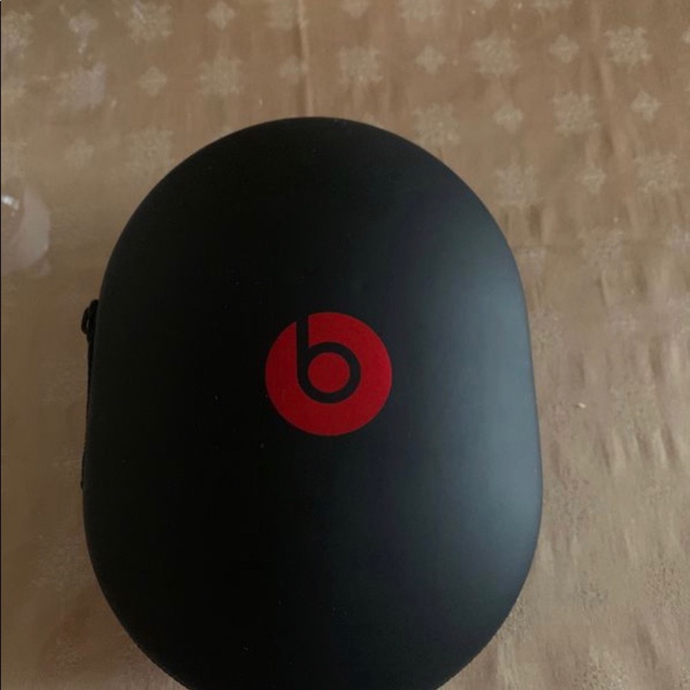 Dr. Dre Beats studio hard shell case